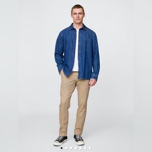 Gap Men’s Slim Khakis
